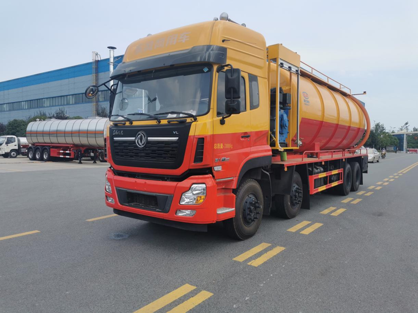 東風天龍前四后八輪清洗吸污車