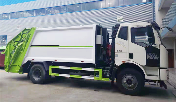 解放J6,13方壓縮垃圾車